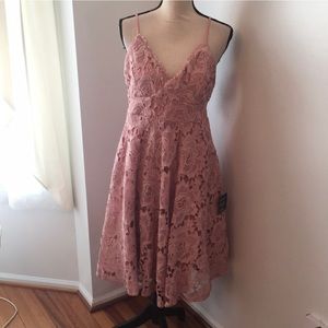 NWT Lulus dress | L |
